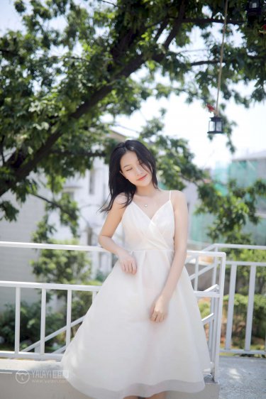 李采潭在线观看